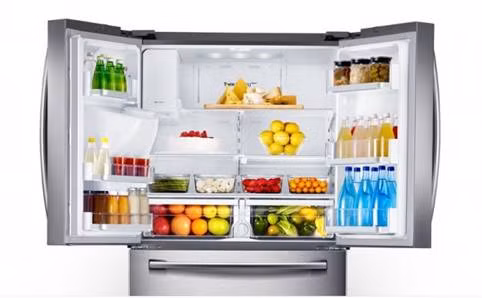 Lưu trữ thực phẩm chưa nấu chín và thực phẩm đã sẵn sàng để ăn trong lọ kín riêng biệt và giữ lạnh.