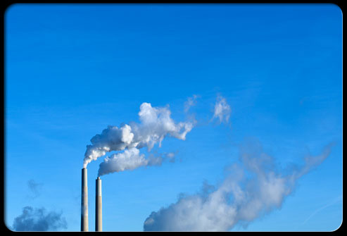 10. Ô nhiễm không khí là nguyên nhân hàng đầu gây ra ung thư phổi: Thực tế, ô nhiễm môi trường chỉ gây ra khoảng 5% các trường hợp ung thư phổi. Khói thuốc lá cho đến nay vẫn là kẻ giết người lớn nhất.