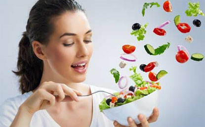 1. Bạn còn trẻ, bạn khỏe mạnh. Bạn làm việc và ăn uống đúng cách. Vì vậy, bạn không cần lo lắng về bệnh ung thư.