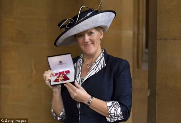 Clare luôn hăng hái tham gia các hoạt động phòng chống ung thư.