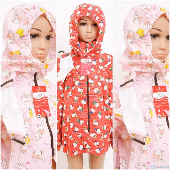 Đáp án D: Quần áo sáng màu bảo vệ nhiều hơn quần áo màu trắng hoặc bằng chất liệu lưới. Những loại này ngày càng có sẵn, bao gồm cả đồ bơi. Kem chống nắng vẫn cần thiết nếu con bạn vui chơi ngoài trời.