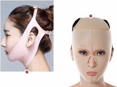 Đồ lót nâng cơ mặt. Mới đây, các cô gái Nhật Bản và Trung Quốc rộ lên trào lưu nâng cơ mặt bằng đồ lót. Đây là một dụng cụ có tên face-bra với tính co giãn đa chiều và rất bó. Khi đeo lên đầu, nó phủ kín gương mặt chỉ hở ra mắt mũi, môi. Theo các nhà sản xuất, món đồ này có tác dụng giữ cho gương mặt thon gọn và không bị chảy xệ vùng cằm má. Đồ lót nâng mặt có rất nhiều kiểu dáng, mẫu mã và màu sắc.