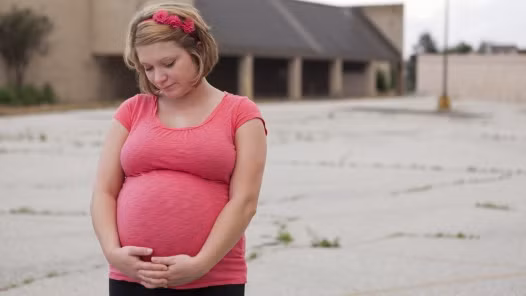 Thừa cân sau khi sinh: 59% phụ nữ sợ hãi điều này. Đây là một trong những mối lo ngại của nhiều chị em trước và trong khi mang thai, sự thật là 41% phụ nữ tăng cân quá mức trong quá trình mang thai, việc lấy lại vóc dáng sau sinh thực sự khó khăn đối với những người này, tuy nhiên không phải là không thể. Các chuyên gia khuyên rằng, những bà mẹ sau sinh nên thực hành tập thể dục, đặc biệt là cho con bú cũng giúp họ giảm cân hiệu quả.