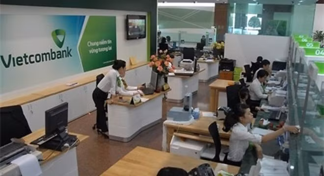 Trung bình mỗi sếp Vietcombank nhận 100 triệu đồng/người/tháng.