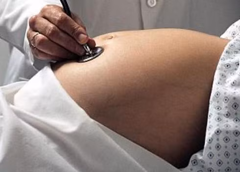 Nếu tiếp xúc thời gian dài các hóa chất bảo vệ thực vật này, theo cục Quản lý dược và thực phẩm Mỹ xác định có thể gây ra rủi ro với liều dùng cao, gây hại cho gan và đặc biệt kích ứng mắt, rất độc khi bị nhiễm qua đường miệng và mắt, dị tật thai nhi...