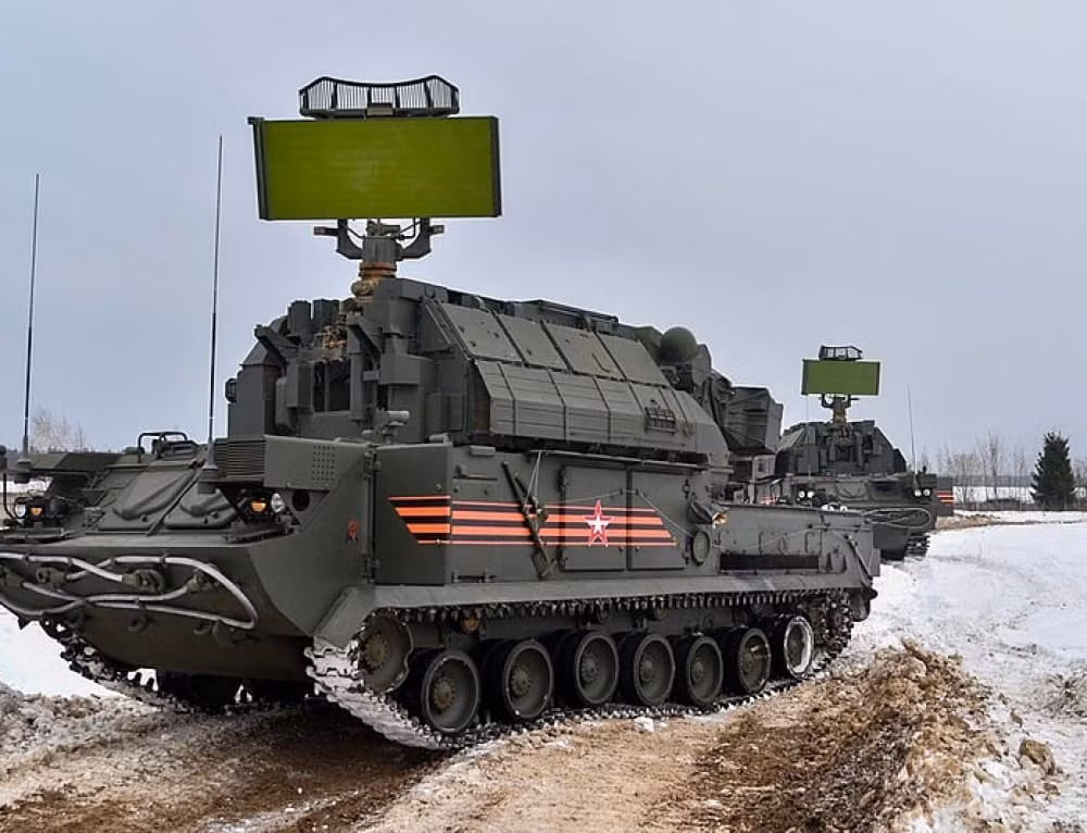 Các đội tên lửa phòng không tầm ngắn Tor-M2 đã loại bỏ các mục tiêu trên không của đối phương trong cuộc tập trận ở miền Nam Astrakhan, Bộ Quốc phòng Nga đưa tin hôm cuối tuần vừa rồi.