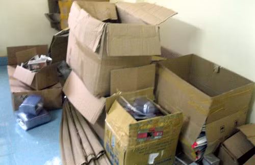 Các hộp dùng để đựng thực phẩm chức năng