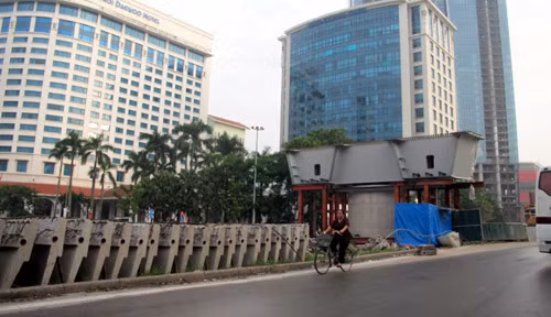 Khu vực được cho là rơi thanh dầm cầu vượt.