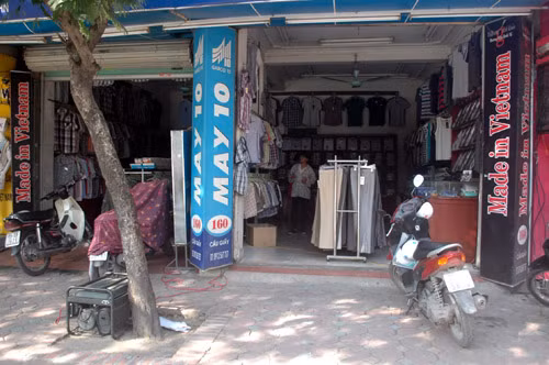 Có máy phát điện, nhưng quạt không dám sử dụng.