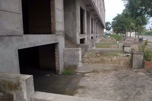 Bao nhiêu căn là bấy nhiêu... "ao tù".