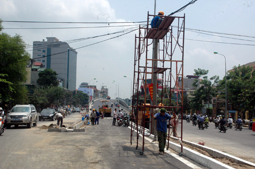 Các công trình phụ trợ cũng dần hoàn thành.