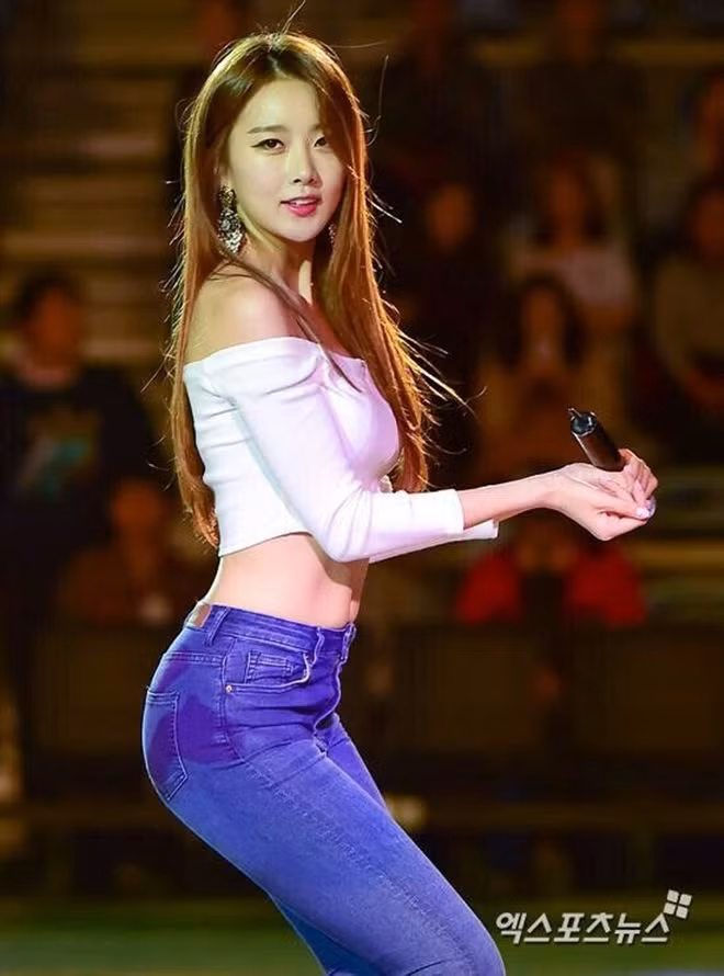 Tuy những sản phẩm âm nhạc cá nhân lẫn của nhóm Dal Shabet không đạt được thứ hạng cao trên các bảng xếp hạng âm nhạc tại Hàn Quốc nhưng khả năng thanh nhạc của Subin lại được khán giả công nhận.