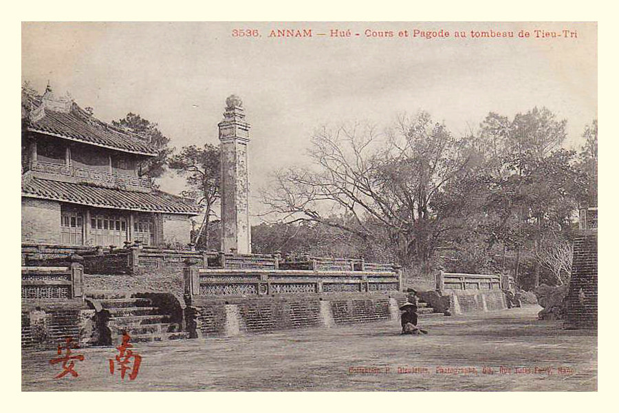 Khu điện thờ của lăng vua Thiệu Trị - vị vua thứ ba triều Nguyễn.