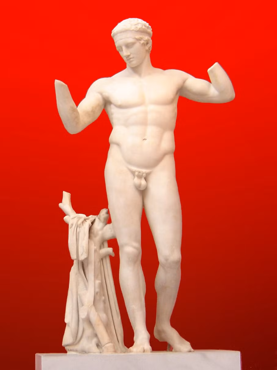 Bức tượng Diadumenos (Người đeo vòng nguyệt quế) khắc họa hình ảnh hoàn hảo của chàng thanh niên trong tư thế tự nhiên lên nhận vòng nguyệt quế ở thế vận hội Olympic cổ xưa tại Hy Lạp. Ảnh: Wikipedia.