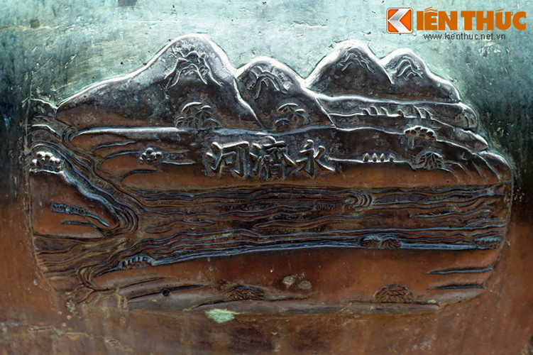  1. Kênh Vĩnh Tế (Vĩnh Tế hà), được khắc trên Cao đỉnh, chiếc đỉnh đầu tiên trong Cửu Đỉnh nhà Nguyễn. Đây là con kênh đào vĩ đại ở khu vực đồng bằng sông Cửu Long được vua Gia Long cho khởi công vào năm 1819.