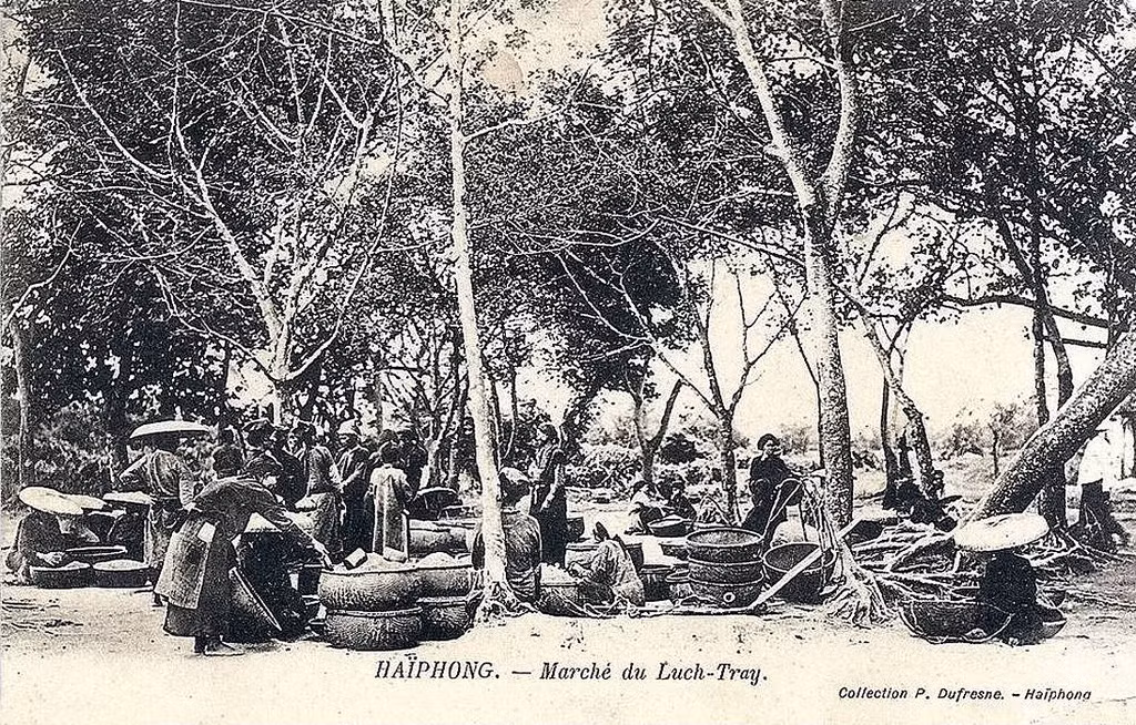 Chợ Lạch Tray ở Hải Phòng. Ảnh tư liệu.