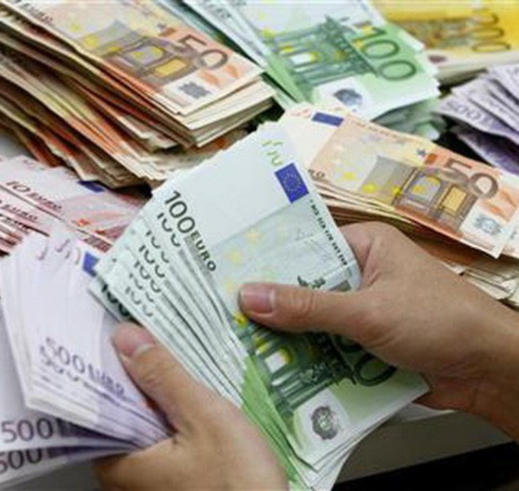 Bất kể trình độ ngoại ngữ hay tình trạng sức khoẻ có ra sao, cộng hoà Síp đều sẽ cung cấp quốc tịch trong vòng 6 tháng cho bất cứ ai thoả mãn điều kiện trên.