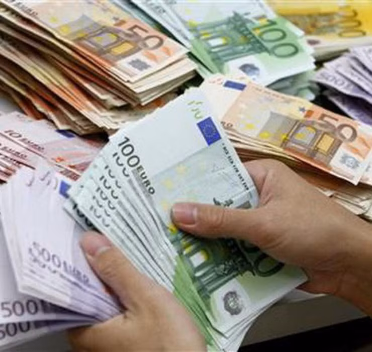 Bất kể trình độ ngoại ngữ hay tình trạng sức khoẻ có ra sao, cộng hoà Síp đều sẽ cung cấp quốc tịch trong vòng 6 tháng cho bất cứ ai thoả mãn điều kiện trên.