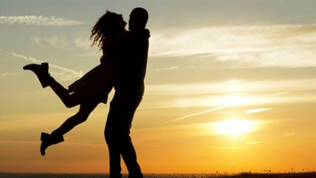 Trên đường đời, người duy nhất có thể song hành cùng chúng ta đến cuối cùng chính là người bạn đời.