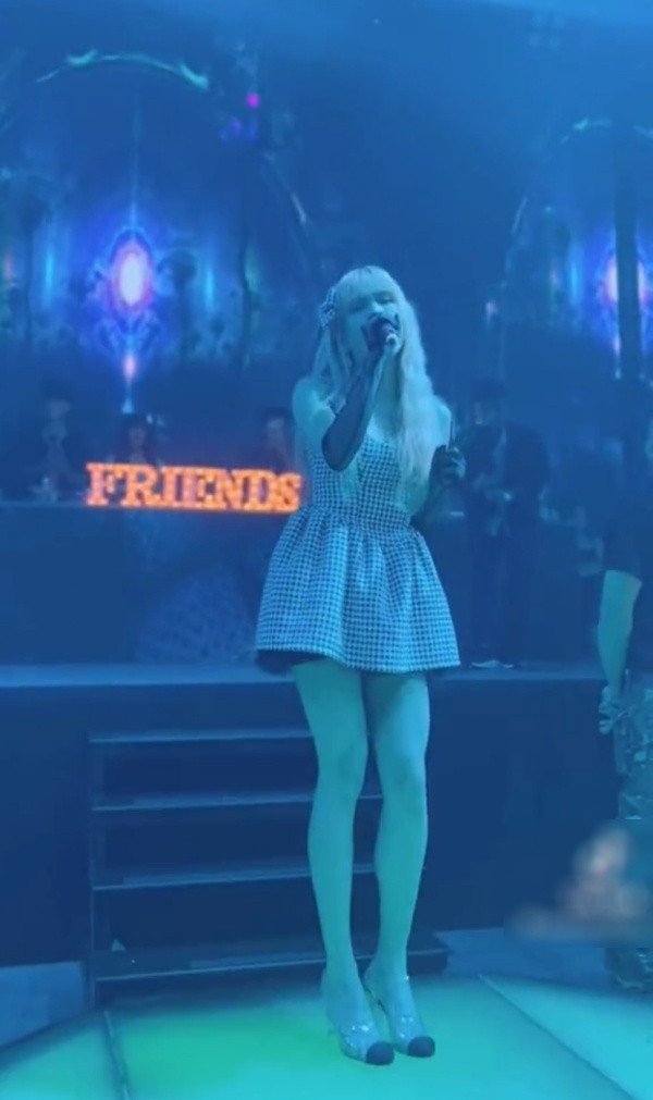 Thieu Bao Tram va nhung lan gay sot voi doi chan dai cuc pham-Hinh-3