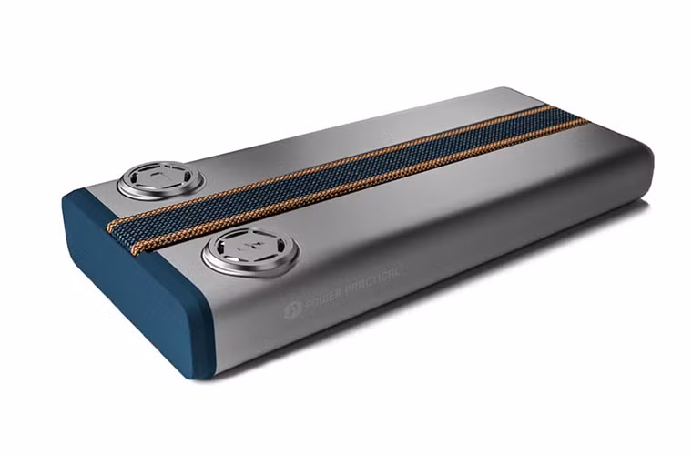  Pronto 5 có viên pin 4500mAh và một cổng USB để sạc một thiết bị.