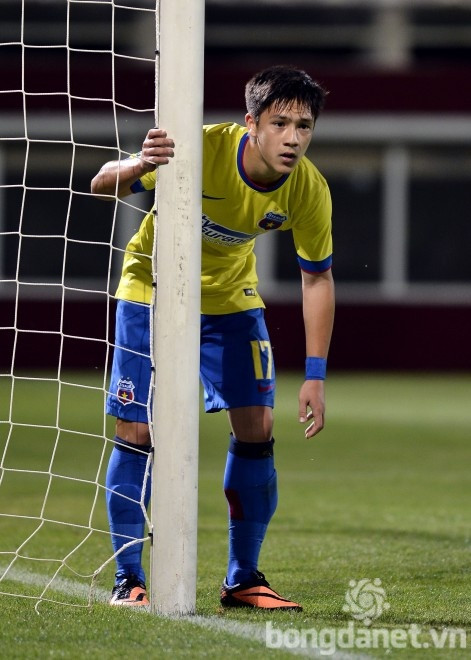 Hồi tháng 7 năm nay, anh vừa chuyển đến Steaua Bucharest từ CLB Juventus Bucharest. Vị trí sở trường của cầu thủ này là hậu vệ phải, nhưng cũng có thể chơi ở vị trí tiền vệ phòng ngự hoặc tiền vệ phải.