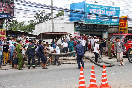 Sự việc xảy ra rất nghiêm trọng nhưng cho đến thời điểm này vẫn chưa thể xác định được trách nhiệm thuộc về đơn vị nào.