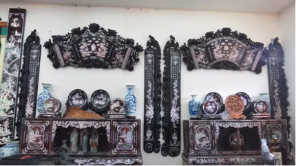 Bức trướng cổ độc đáo bằng gỗ quý hiếm của Minh “sâm” với giá trị lên tới cả chục tỉ đồng.