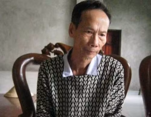 Tuy nhiên, đại diện hợp pháp của bị hại cũng là bố chồng của bị cáo không chấp nhận phán quyết này, kháng cáo đề nghị Tòa phúc thẩm chuyển tội danh của con dâu sang tội Giết người, tăng mức án. Ông cho rằng con dâu mình vì có người tình mới, từng đòi ly hôn chồng để đến với người kia nên đã ra tay sát hại chồng. Ông cũng tố cáo con dâu vu khống con trai mình cưỡng bức con gái ruột.