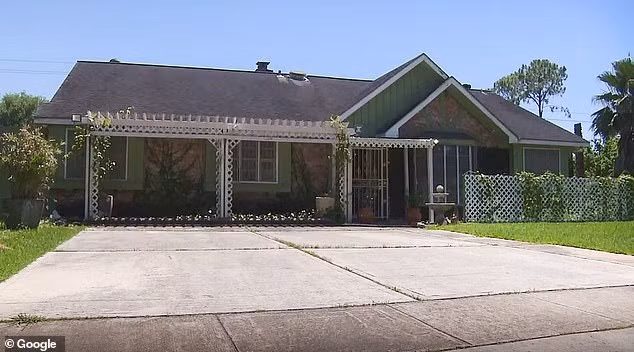 Chieu lua cong phu cua 'ba trum' goc Viet dieu hanh duong day ket hon gia