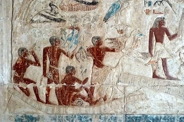 Không chỉ dừng lại ở thú giải trí, trò chơi thủy chiến còn được tiến hành thay thế cho chiến tranh trong những cuộc tranh chấp lãnh thổ.