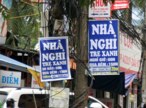 Chu nha nghi phai chiu trach nhiem cho hanh vi ban dam