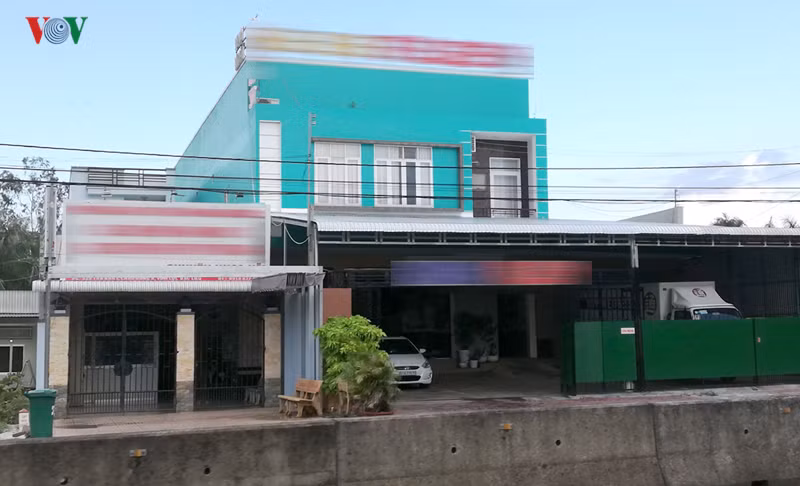 Tien hanh dieu tra vu nguoi phu nu bi danh ghen da man