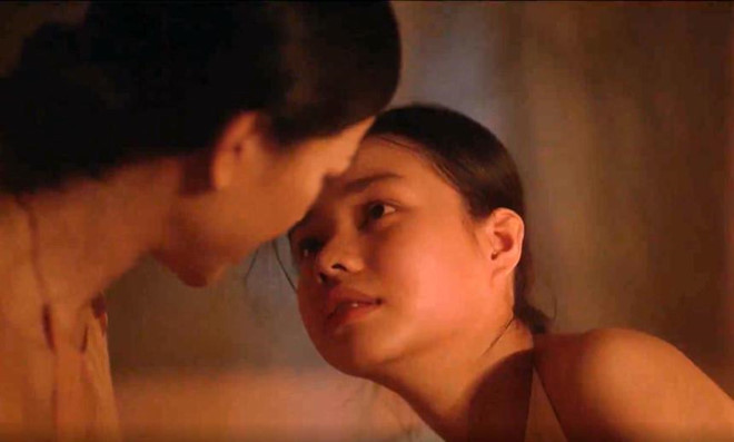 Dai bieu Quoc hoi noi gi ve bo phim co be gai 13 tuoi dong canh 'nong'