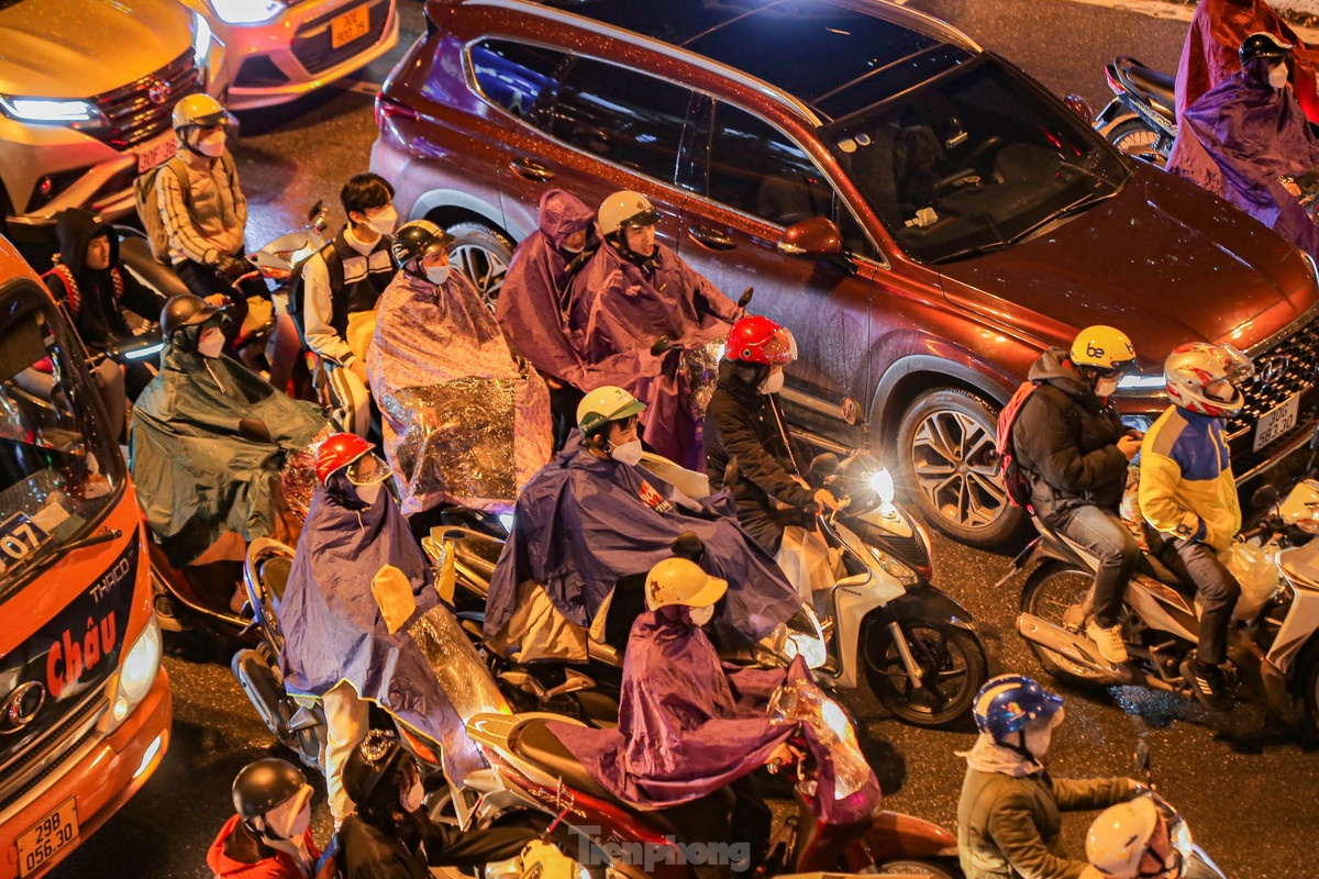 Tại Hà Nội, nhiệt độ thấp nhất 11-13 độ, nhiệt độ cao nhất 14-16 độ.