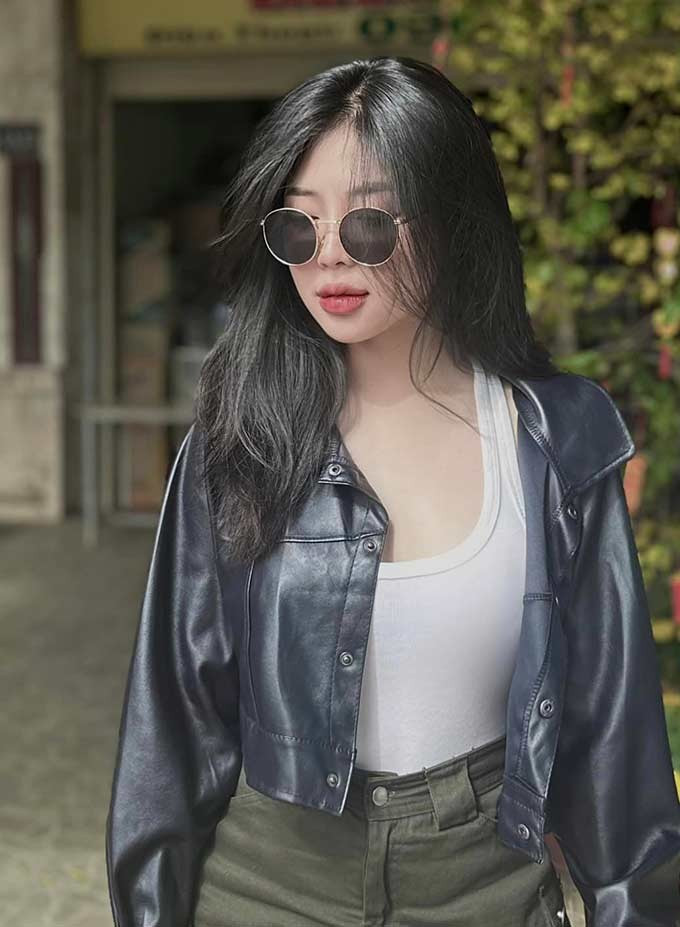 Chu Hồng Nghi thu hút với ngoại hình xinh xắn.