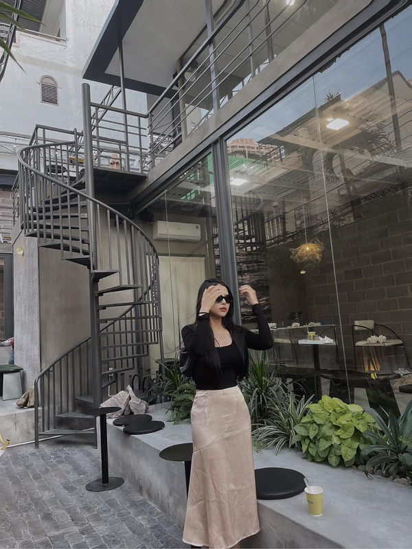 Trước thắc mắc của fan, Khánh Vy tiết lộ cách giảm hơn 20kg là hạn chế ăn tinh bột.