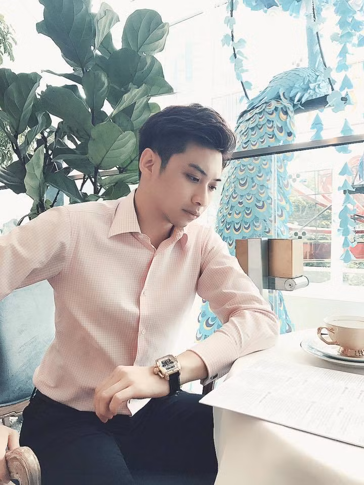 Nhật Minh từng có nhiều năm du học ở Mỹ trước khi trở về Việt Nam.