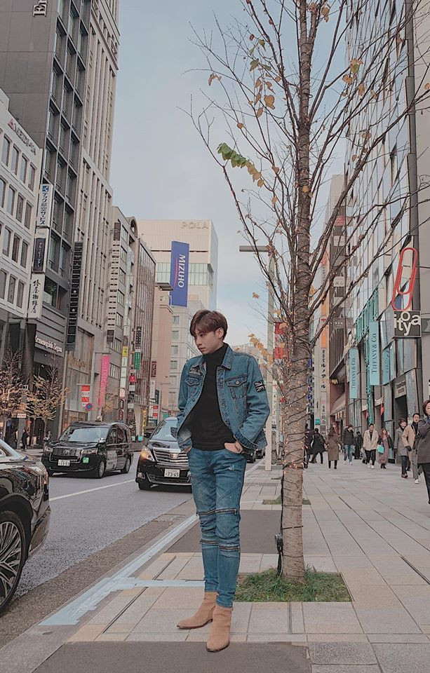 Là con của cặp đôi nổi tiếng nên Huỳnh Nhật Nam cũng được chú ý trên mạng xã hội.