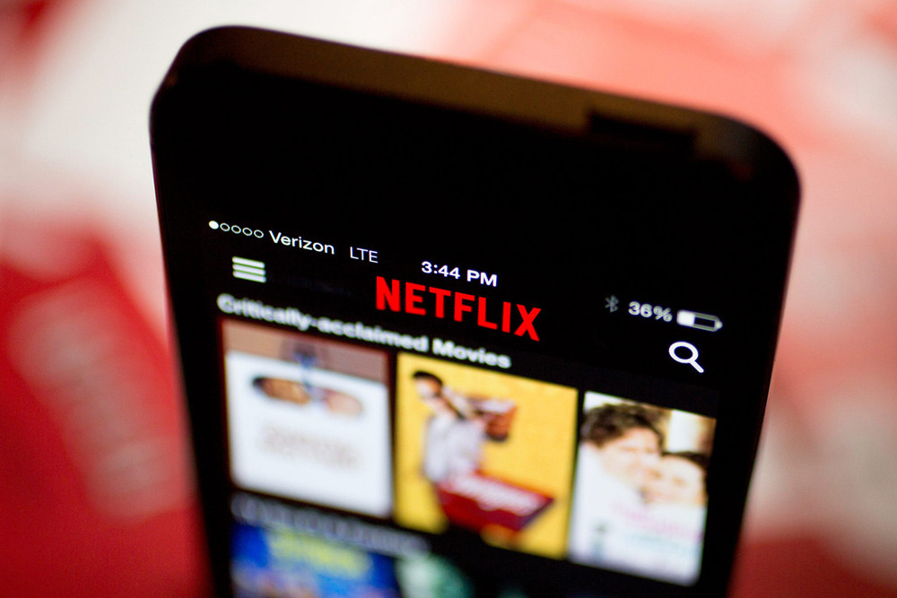 Cách tắt tính năng tự động phát trailer của Netflix ảnh 1