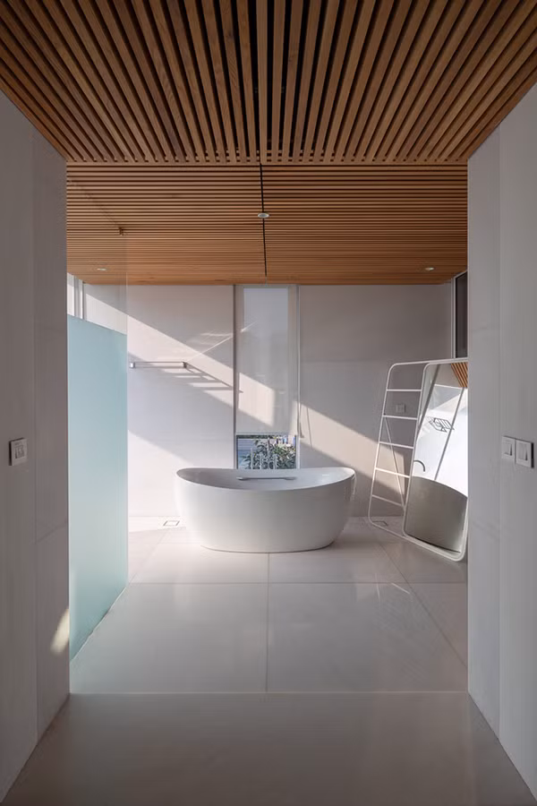 Choáng ngợp với biệt thự gần 500m2 có ao cá giữa nhà ở Tam Đảo ảnh 17