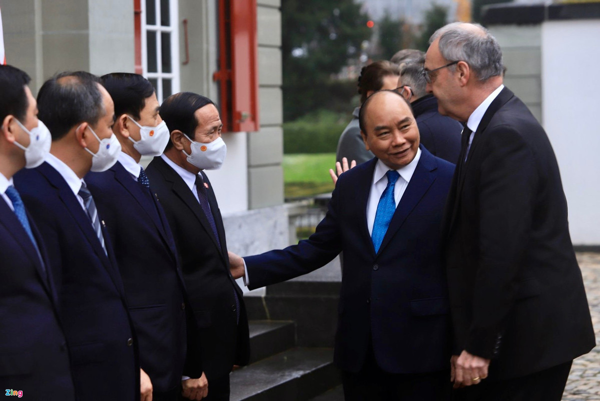 Thuy Si to chuc le don Chu tich nuoc va doan dai bieu cap cao Viet Nam-Hinh-2