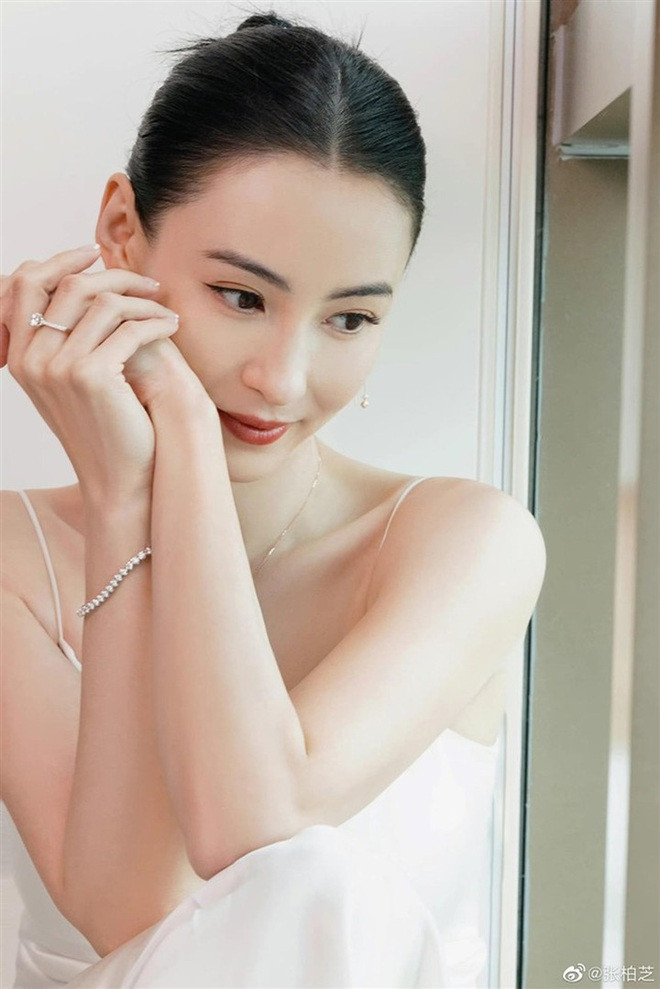 Nhan sac tuoi 41 cua Truong Ba Chi, tu tin co dan ong tot theo duoi-Hinh-4