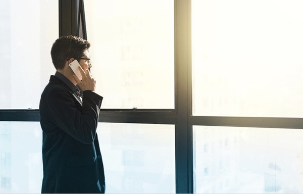 Vo o cu thi chong “tron” di cong tac han 3 thang troi