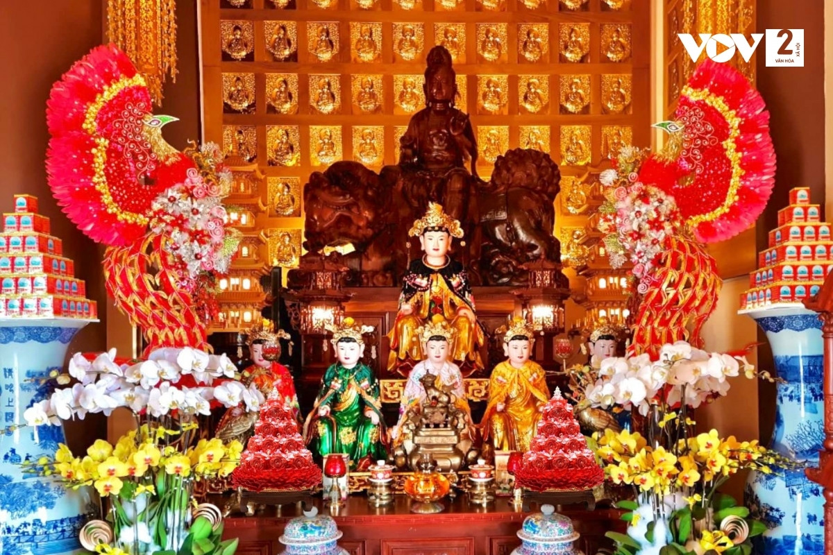 Oản là đồ cúng không thể thiếu trên mâm cúng, thể hiện sự hiếu nghĩa, biết ơn với tổ tiên, ông bà.