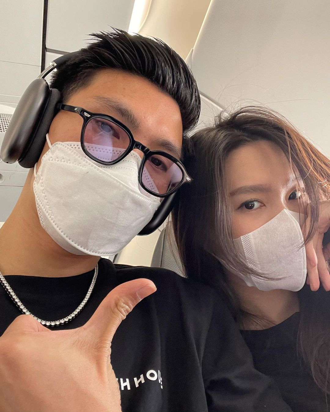 Mỗi khi có thời gian rảnh rỗi, Đoàn Văn Hậu cùng bạn gái top 10 Hoa hậu Việt Nam thường xuyên dành thời gian cho nhau.