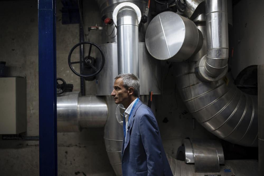 He thong ngam bao quan nu cuoi cua Mona Lisa co gi dac biet?-Hinh-3