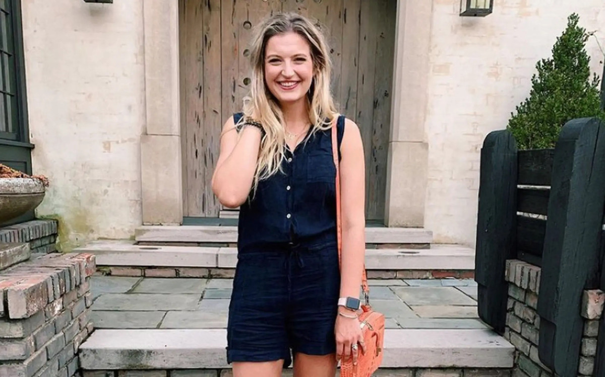 Nu phong vien o My bi cam tac nghiep vi mac vay ngan