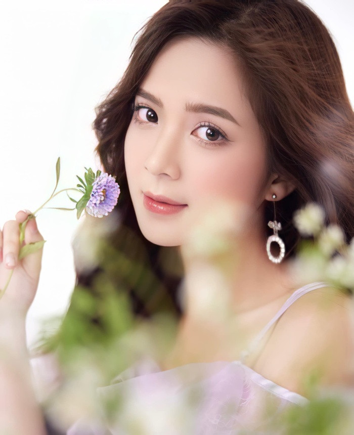 Doi thuong cua hot girl cao 1m53, do sac Quynh Kool 