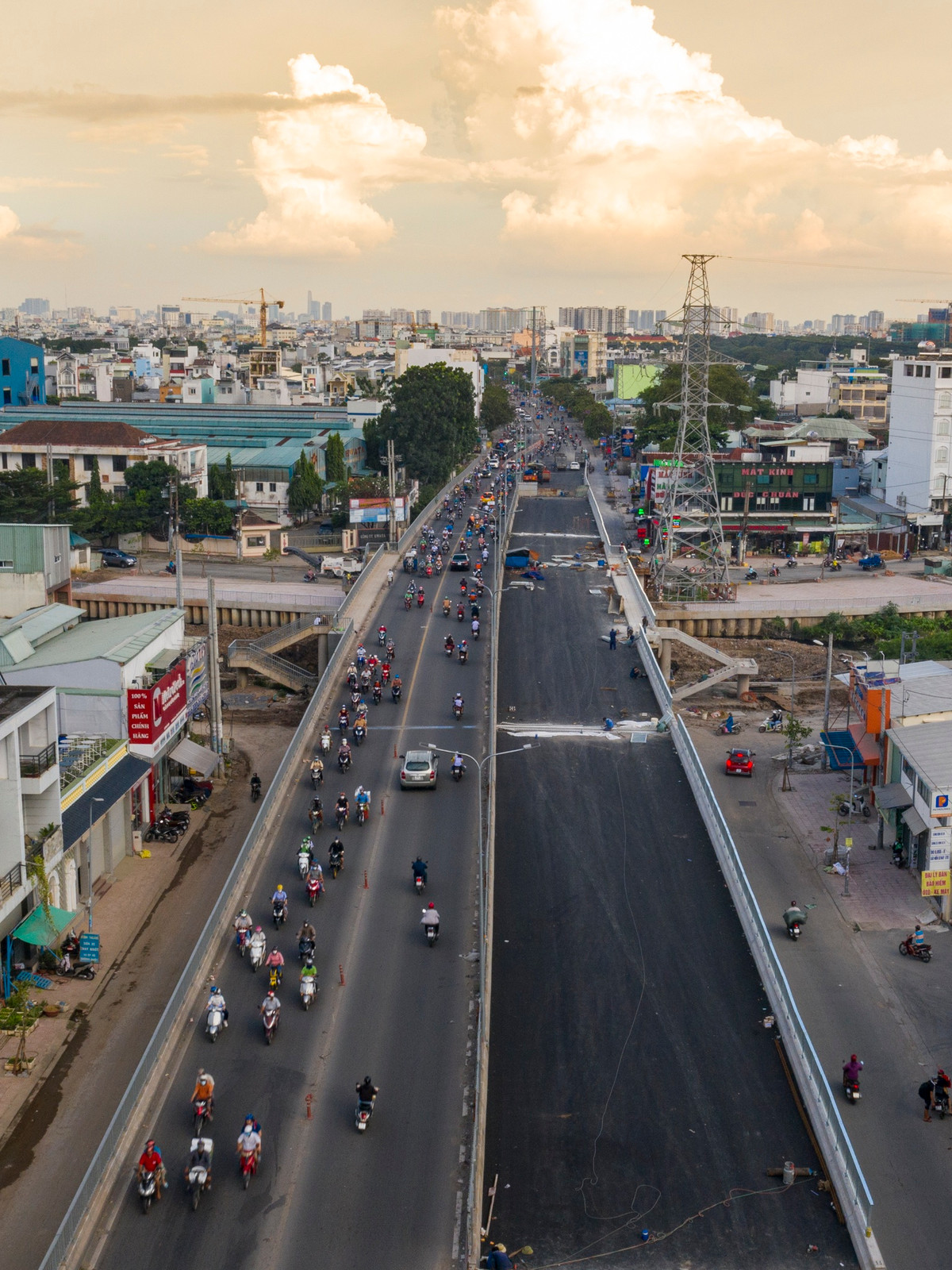 Dien mao cay cau hon 500 ty o cua ngo TP.HCM truoc ngay thong xe-Hinh-2